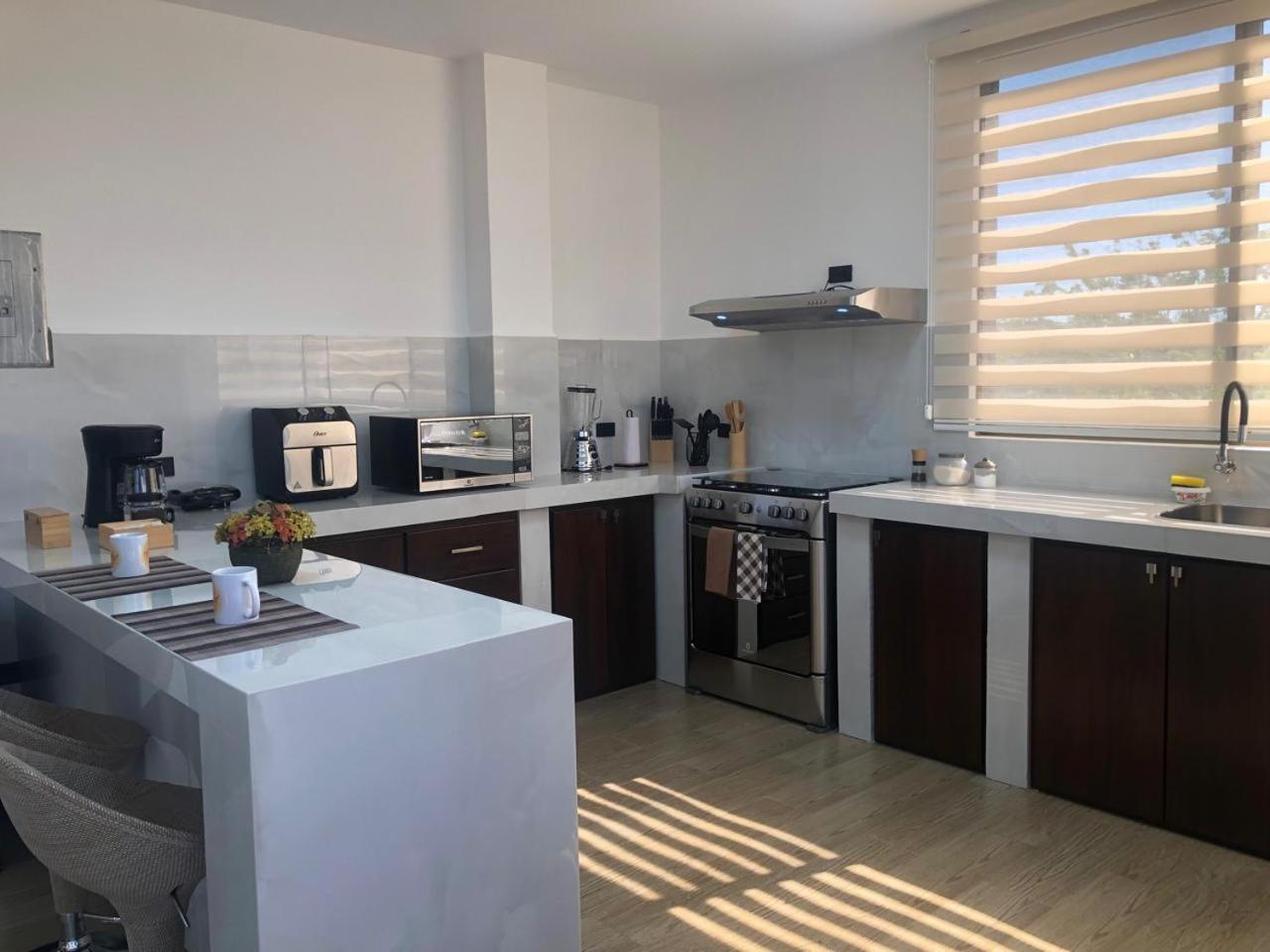 Suites En El Paraiso San Cristobal Galapagos Пуэрто-Бакерисо-Морено Экстерьер фото